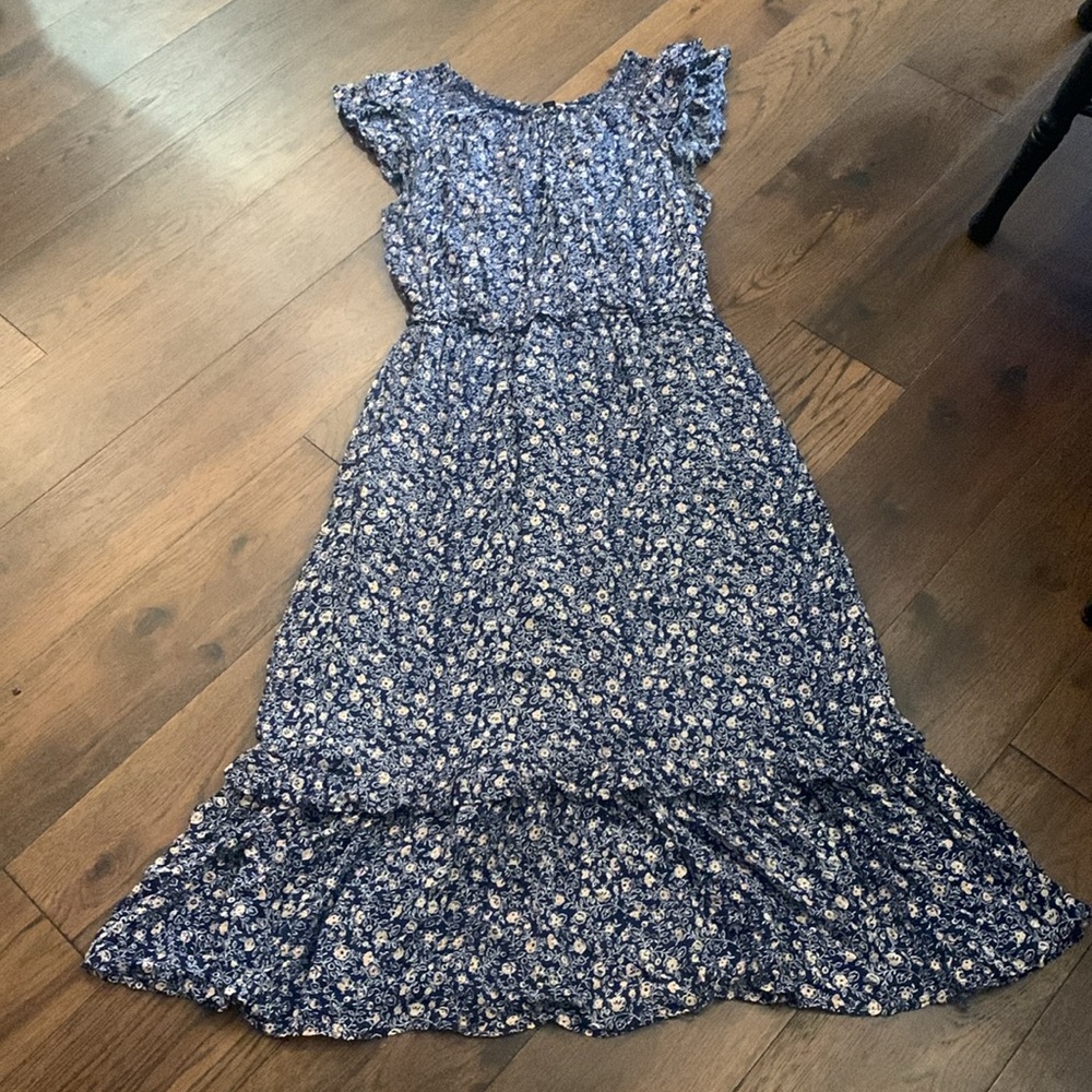 Universal Threads Navy Floral Dress Size Medium